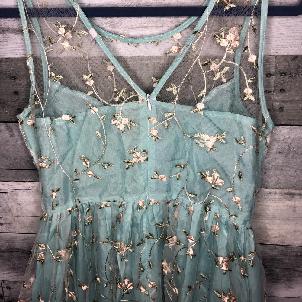 1950 inspired floral embroidery lace dress - Picture 5 of 7